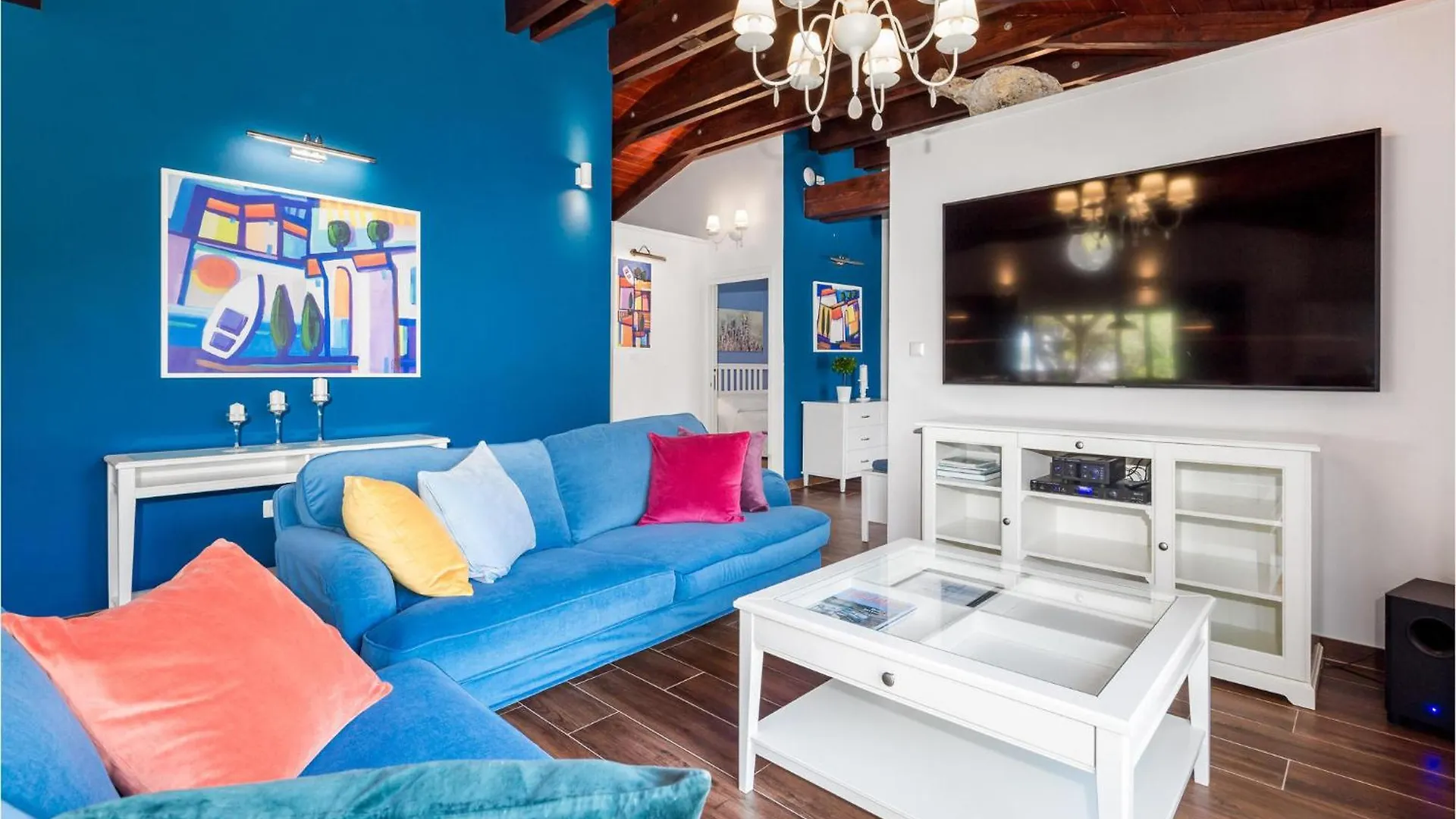 Gorgeous Home In Nerezine With Jacuzzi Сasa de vacaciones